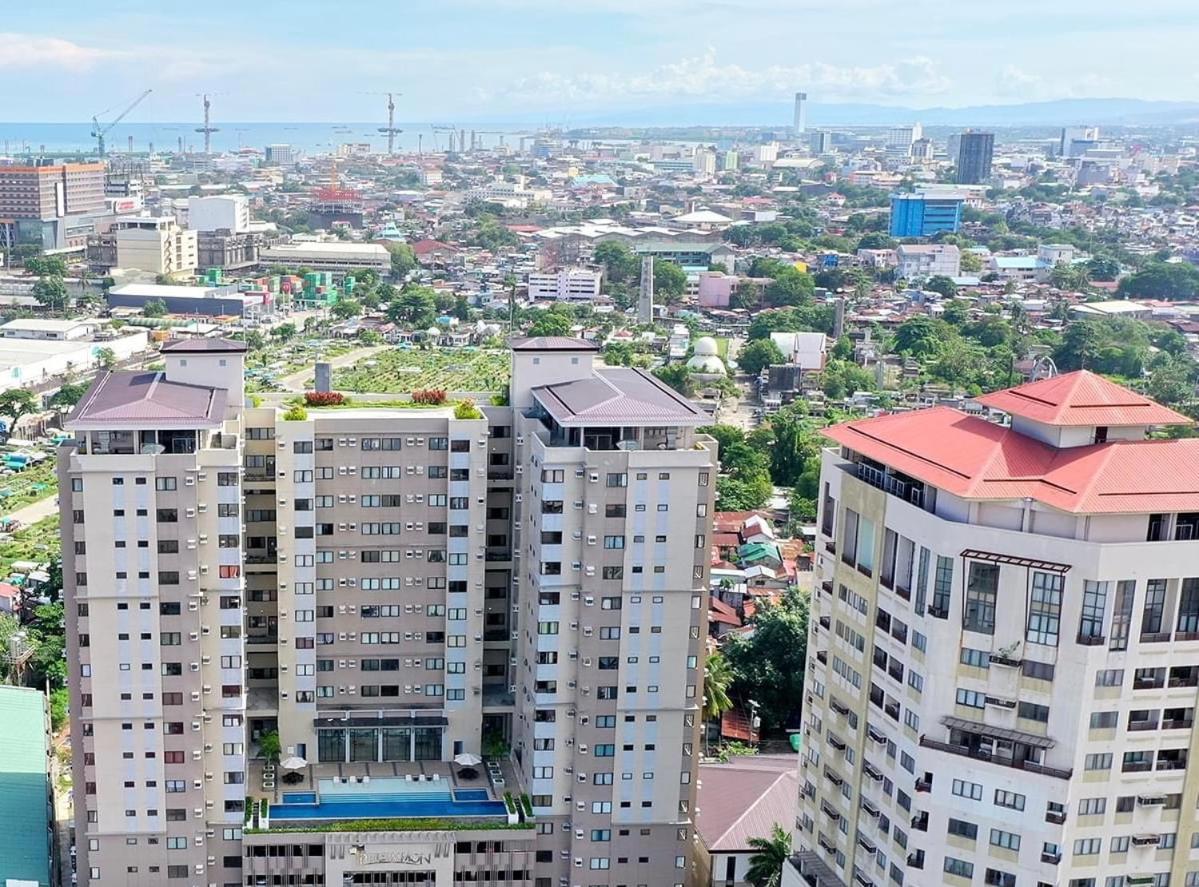 The Persimmon Studios Cebu Luaran gambar